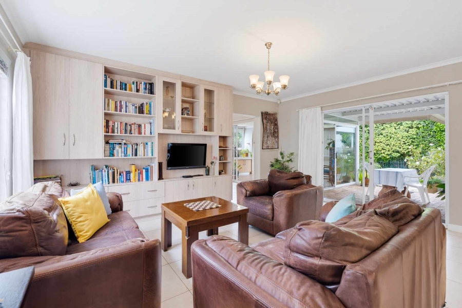 4 Bedroom Property for Sale in Sunningdale Western Cape